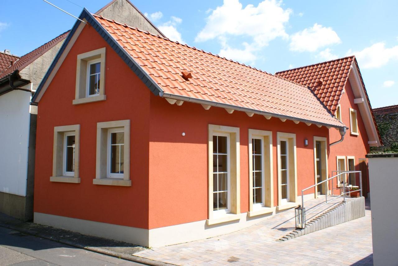 Gaestehaus Ressler Harxheim Eksteriør billede